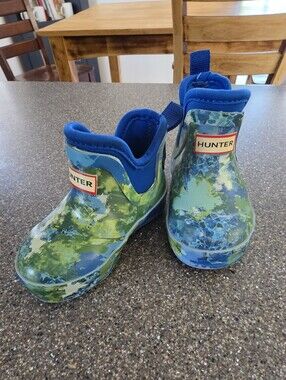 Hunter X Target Kids' Blue & Green Waterproof Rain Boots 5T